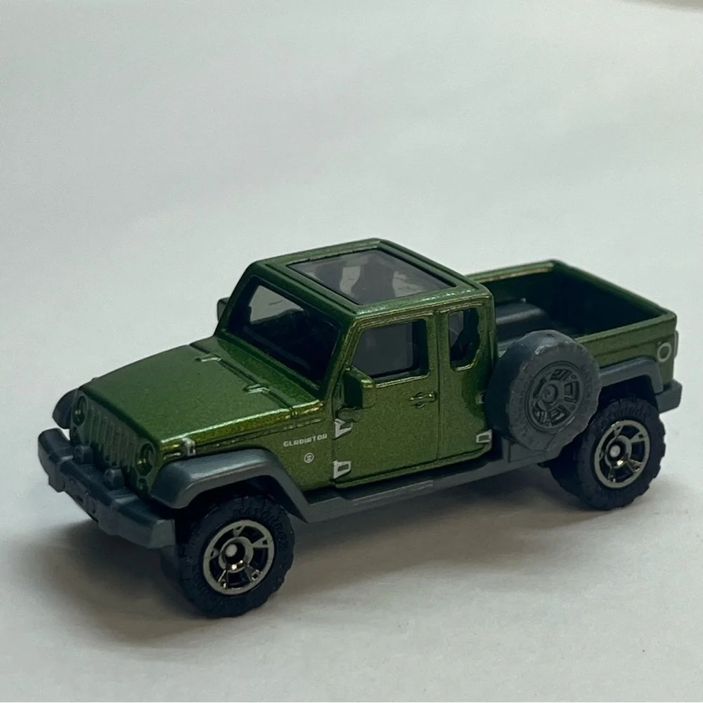 matchbox ‘17 jeep gladiator die cast toy truck mix explorers series‎ green